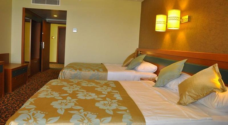 Ozkaymak Select Hotel 阿拉尼亚 外观 照片