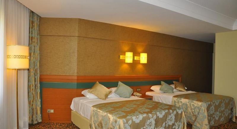 Ozkaymak Select Hotel 阿拉尼亚 外观 照片