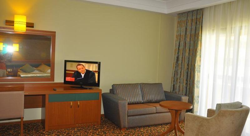 Ozkaymak Select Hotel 阿拉尼亚 外观 照片