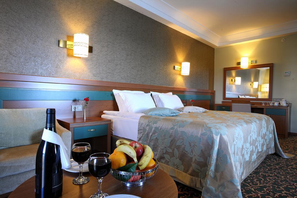 Ozkaymak Select Hotel 阿拉尼亚 外观 照片