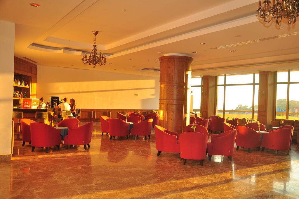 Ozkaymak Select Hotel 阿拉尼亚 外观 照片