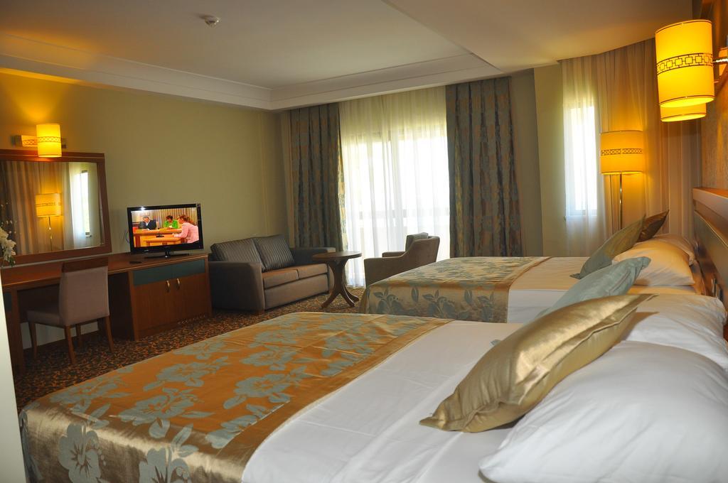 Ozkaymak Select Hotel 阿拉尼亚 外观 照片